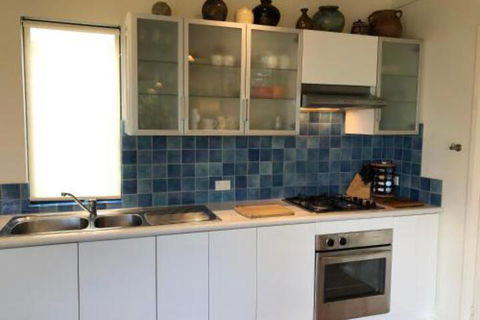 Orion Studio With Ocean Views - Accommodation Redcliffe 4