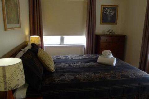 OCEAN BREEZE - Accommodation Redcliffe 5
