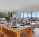 Aloha direct beach access from property - Accommodation Redcliffe