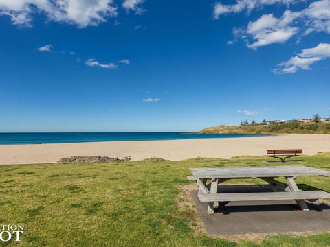 Bella K Style Comfort & Location - Accommodation Redcliffe 3