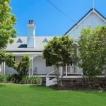 Blake House Iconic Coastal Homestead - Accommodation Redcliffe 1