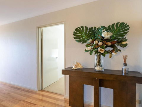 Shore To Please Comfort Cafes & Beaches - Accommodation Redcliffe 3