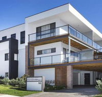 Surf Beach Townhouse - Accommodation Redcliffe