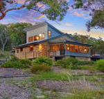 Sydney View 70km from Sydney 1000km from care