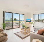 Villa Bianca 10 opposite the Tanks - Accommodation Redcliffe
