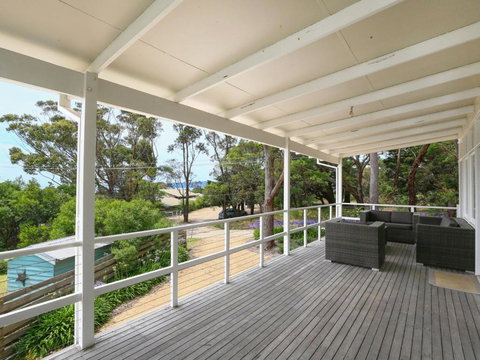 DROMANA BEACH SHACK... - Accommodation Redcliffe 6
