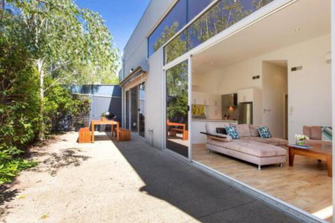 PALM COURT RETREAT MORNINGTON - Accommodation Redcliffe 7