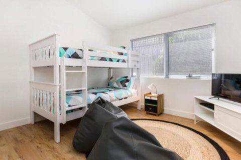 PALM COURT RETREAT MORNINGTON - Accommodation Redcliffe 3