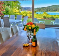 Bella Vista East 3 Luxury Ocean Views Large Flat Grassed Area  Buggy - Accommodation Redcliffe