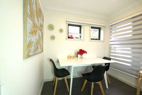 A Cozy 3BRM House At Doncaster - Accommodation Redcliffe 6