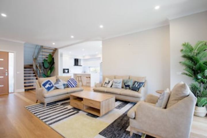 Ashburton VIC Accommodation Redcliffe