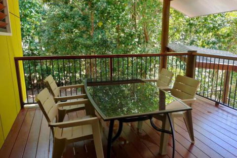 Rainforest Retreat - Accommodation Redcliffe 4