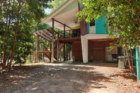 Rainforest Retreat - Accommodation Redcliffe 2