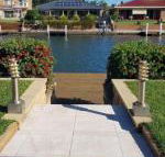 Waterfront Haven with jetty mooring  WiFI - Accommodation Redcliffe
