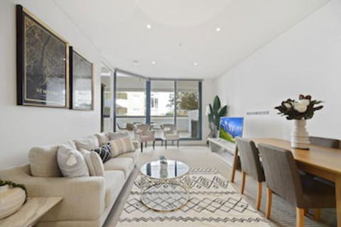 HomeHotel 2Bedroom With Shopping Mall - Accommodation Redcliffe 0
