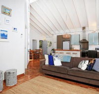 Balena at Culburra Pet Friendly 1 Min Walk to Beach - Accommodation Redcliffe