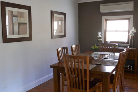 A Market Place Mudgee - Accommodation Redcliffe 3