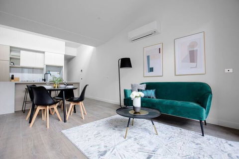 Taste Of Art! Stunning Townhouse Stayatmoonee Ponds - Accommodation Redcliffe 1