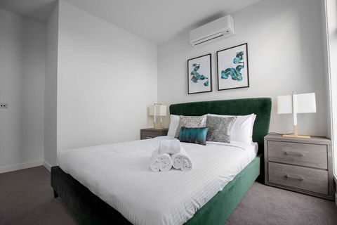 Taste Of Art! Stunning Townhouse Stayatmoonee Ponds - Accommodation Redcliffe 4