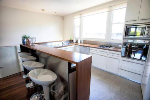 BELLA CASA - Accommodation Redcliffe 7