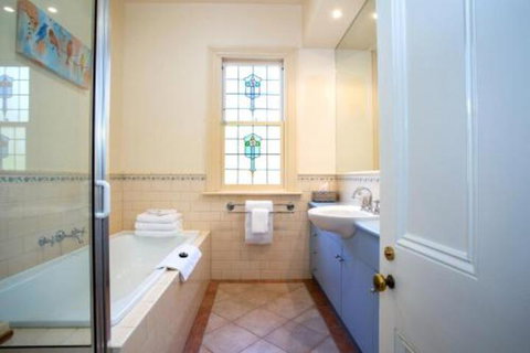 Hansen Street Retreat - Accommodation Redcliffe 6