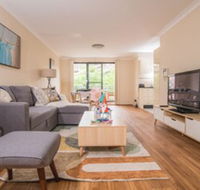 True Comfort 3bed2bath APT Near Ashfield Station - Accommodation Redcliffe