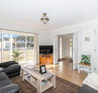 Macleay Street 23 Narrawallee - Accommodation Redcliffe