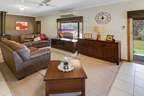 Mt Taylor Country Retreat 15 Minutes To Bairnsdale - Accommodation Redcliffe 4