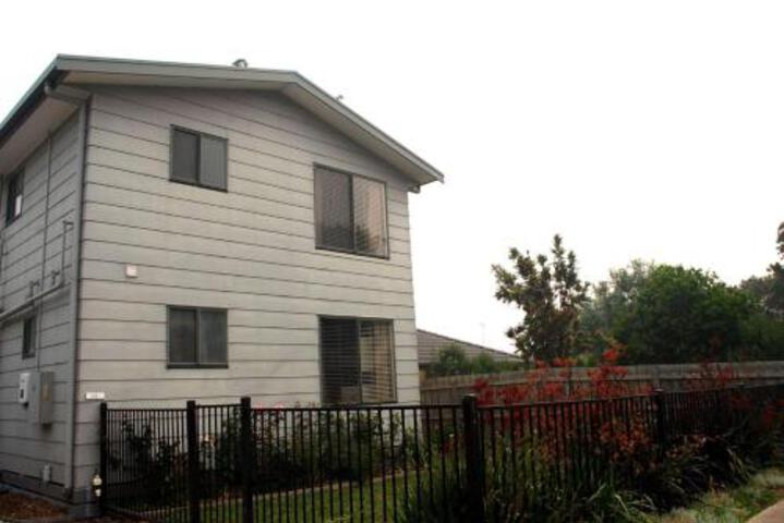 Gippsland VIC Accommodation Redcliffe