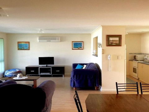 Pascalinga 38 Carrickalinga Road - Accommodation Redcliffe 3