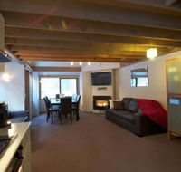 Howmans - Accommodation Redcliffe