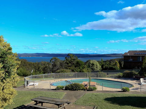 ECONO LODGE BAYVIEW - Accommodation Redcliffe 1