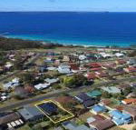 The Great White beach living at its best - Accommodation Redcliffe