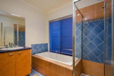 Galahonest Seabrook House West Melbourne - Accommodation Redcliffe 0