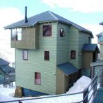 Eagles Nest - Accommodation Redcliffe 0