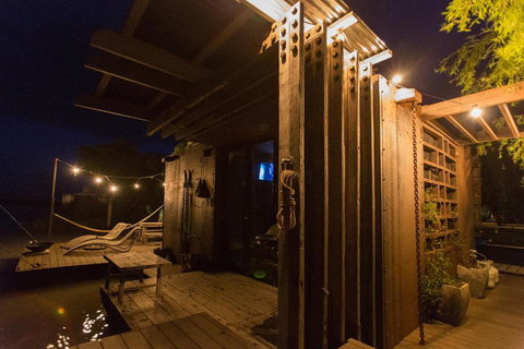 Bills Boathouse - Accommodation Redcliffe 3