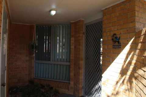 KENTIA - Accommodation Redcliffe 6