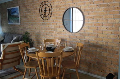 KENTIA - Accommodation Redcliffe 2