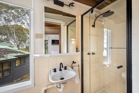 Belltrees - Accommodation Redcliffe 5