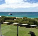 11 Luskin Lodge 29 Weatherly Close stunning water views - Accommodation Redcliffe