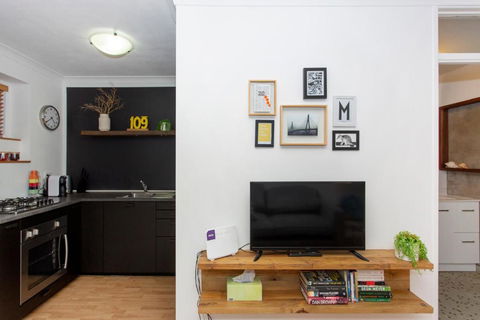 Fremantle Heaven - Accommodation Redcliffe 2
