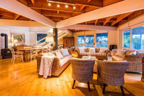 Yallingups Best Located Beach House - Accommodation Redcliffe 4