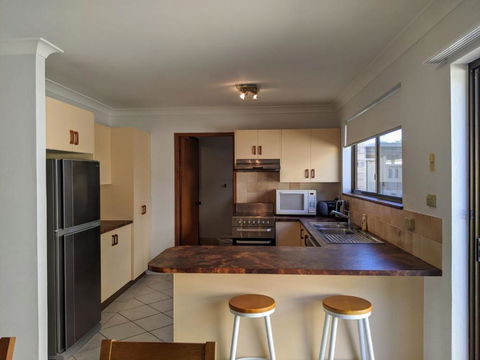 DAVIES STREET 3 / 14 MOLLYMOOK - Accommodation Redcliffe 5