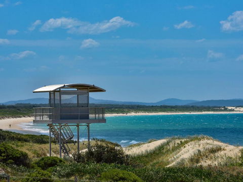 Close To The Main Surf Beach - Accommodation Redcliffe 4