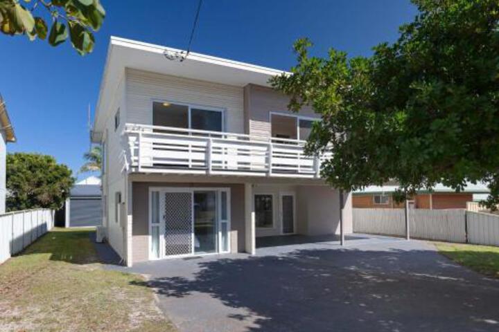 Taylors Beach NSW Accommodation Redcliffe