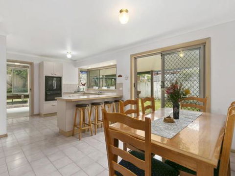 SURF SIDE VERONICA - Accommodation Redcliffe 2