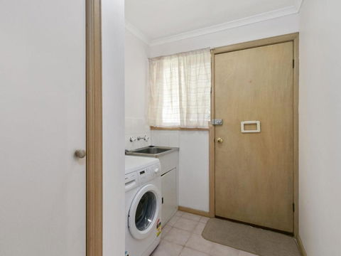 SURF SIDE VERONICA - Accommodation Redcliffe 4