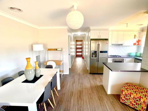 Modern Majestic Everything You Need Private Location - Accommodation Redcliffe 7