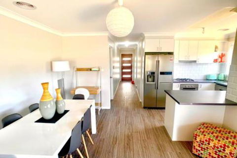 Modern Majestic Everything You Need Private Location - Accommodation Redcliffe 0