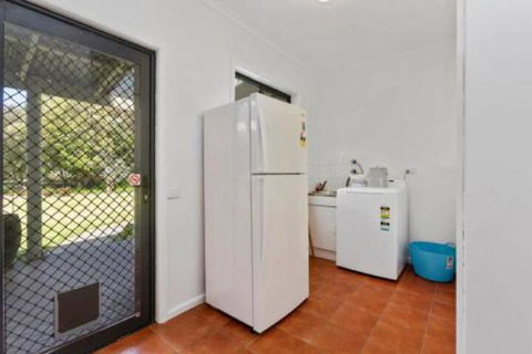 MERMAIDS On MARENGO Large Home With Wifi - Accommodation Redcliffe 5
